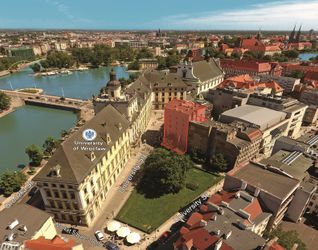Remont i przebudowa budynku mieszkalnego przy placu Uniwersyteckim 7 496307