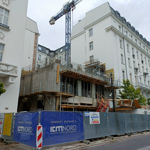 Orris Residence 676648