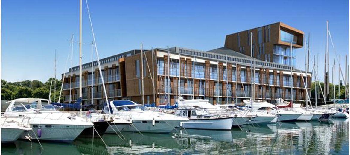 Condohotel w Mikołajkach pnie