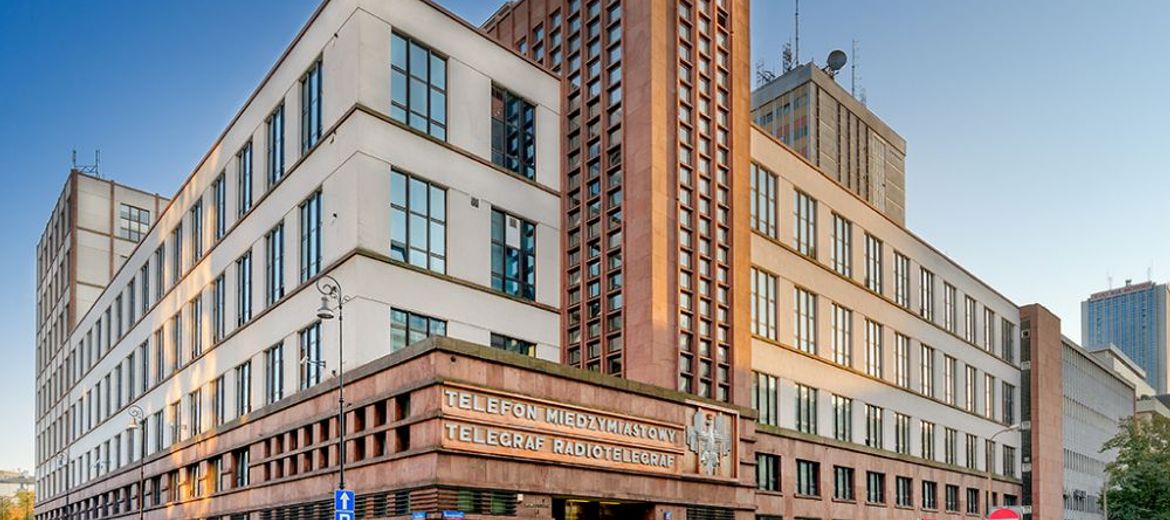 Warszawa: Orange sprzedaje historyczny