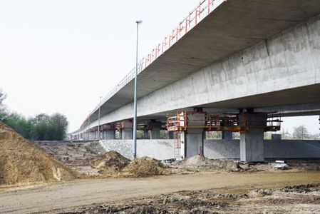 [Wrocław] 750-metrowy most nad Widawą gotowy. Pojedziemy nim do Poznania [FOTO]