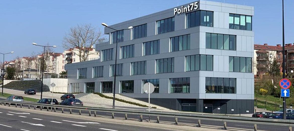Strabag wynajął ponad 1000