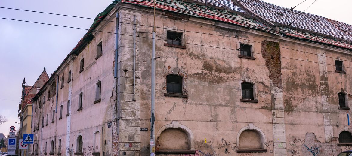 Wrocław: Zabytkowy spichlerz przy