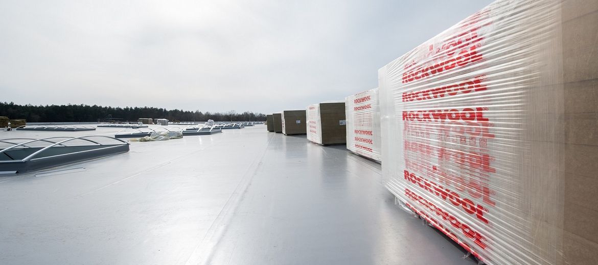 ROCKWOOL zaizolował dachy płaskie