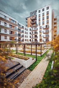 [Warszawa] Apartamentowiec Cascade Residence w Warszawie ma pozwolenie na użytkowanie