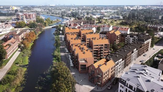 [Gdańsk] Wiecha zawisła na Riverview w Gdańsku