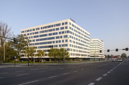 [Kraków] Skanska sprzedaje funduszowi REINO Dywidenda FIZ jeden z budynków kompleksu Kapelanka 42