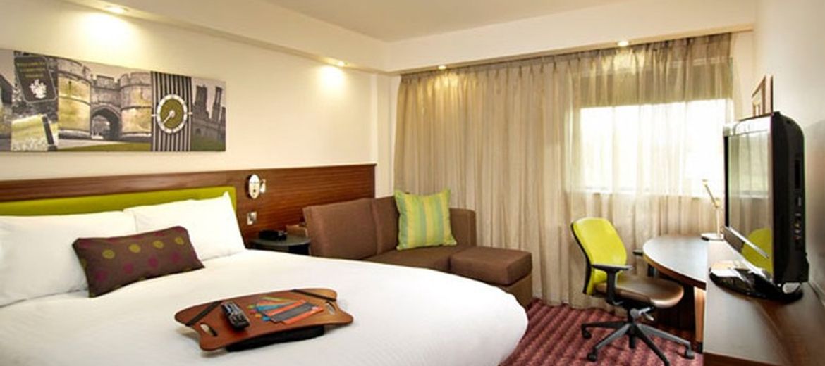 Budowa Hampton by Hilton