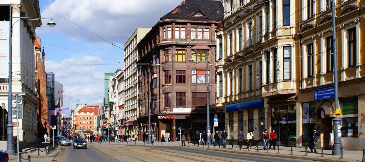 Ulica Świdnicka w dziesiątce