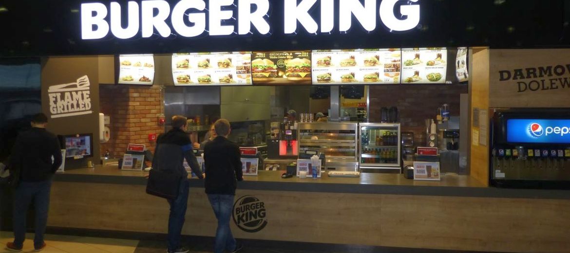 Food court w Pasażu