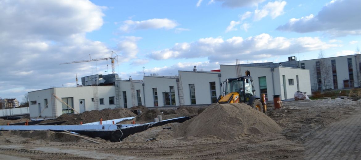 Niedokończona rozbudowa ZS-P nr 12 na ul. Suwalskiej