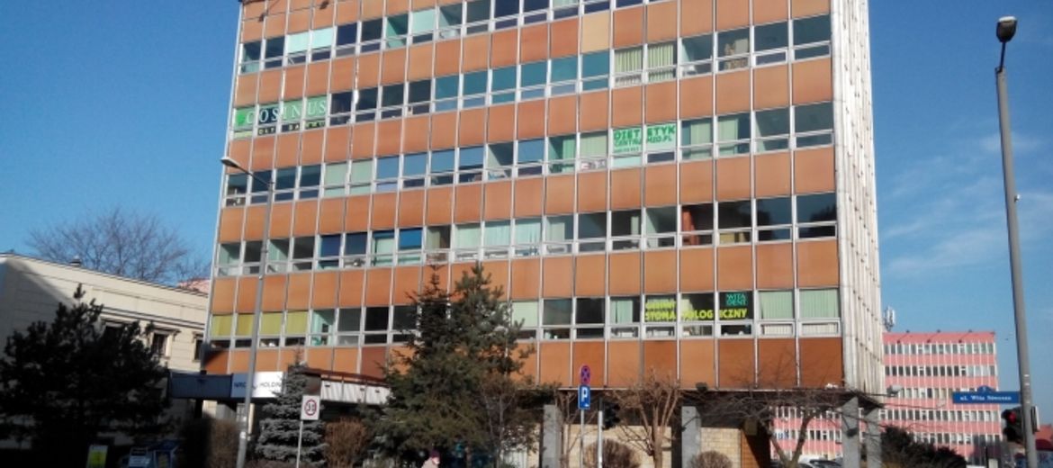 PRL-owskie biurowce w centrum