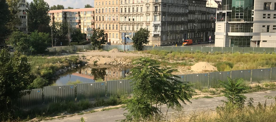 Wrocław: Develia rusza z