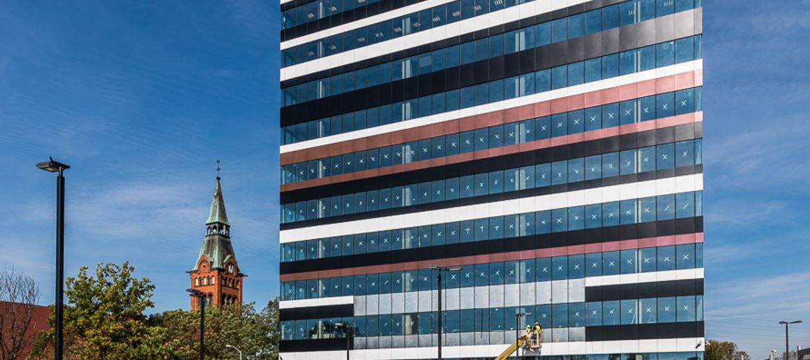 Pierwszy budynek Silesia Business