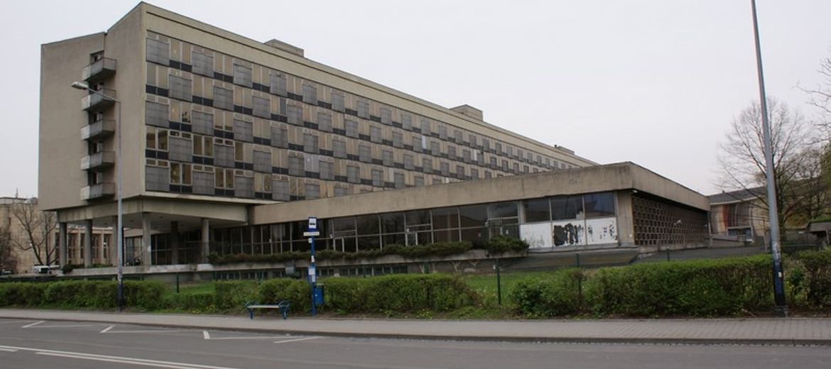 Dawny hotel Cracovia trafi