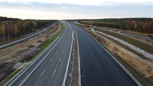 Aktualny stan budowy odcinka trasy S3 Lubin Północ - Kaźmierzów [ZDJĘCIA]