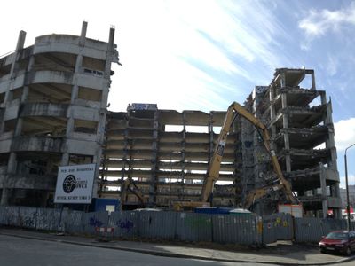 [Wrocław] Jest zgoda na budowę nowego biurowca w miejscu szkieletora