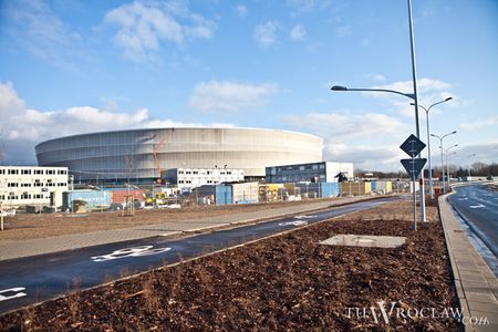 [Wrocław] Membrana wrocławskiego stadionu idzie do prania. Ma lśnić jak na wizualizacjach