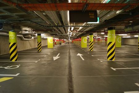 [Wrocław] Dworzec Główny PKP: można już korzystać z parkingu podziemnego