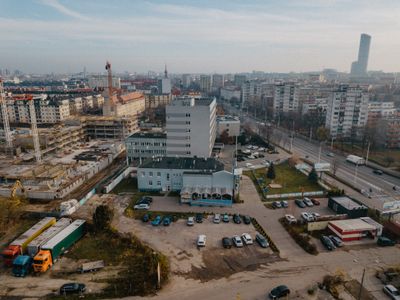 Wrocław: W sąsiedztwie dawnej Fadromy przybędzie przestrzeni handlowo-usługowej