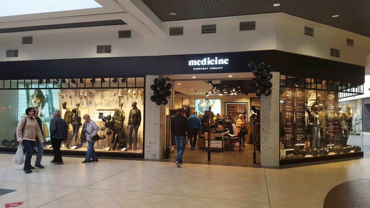 [wielkopolskie] Kolejne salony otworzyły się w Galerii Leszno Leszno