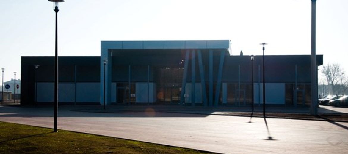 Galeria Handlowa DĄBRÓWKA stawia