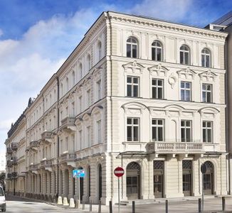 [Warszawa] IVG przejmuje biurowiec Le Palais w Warszawie