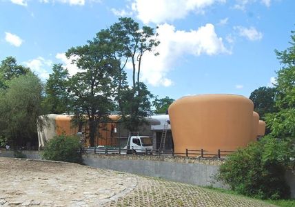 [Wrocław] Elewacja niczym skóra i wielki rów - czyli budują we wrocławskim ZOO