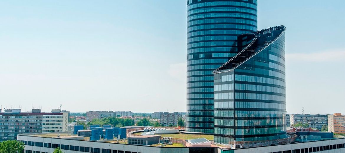 Synexus i Prudential wynajmują