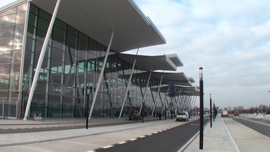 [Wrocław] Wrocławianie obejrzą nowy terminal - w sobotę dni otwarte na lotnisku