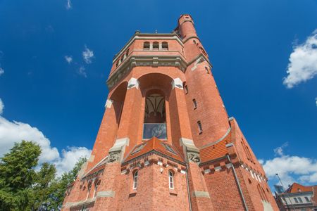 [Wrocław] Wieża ciśnień do kupienia. To jedna z wizytówek Wrocławia
