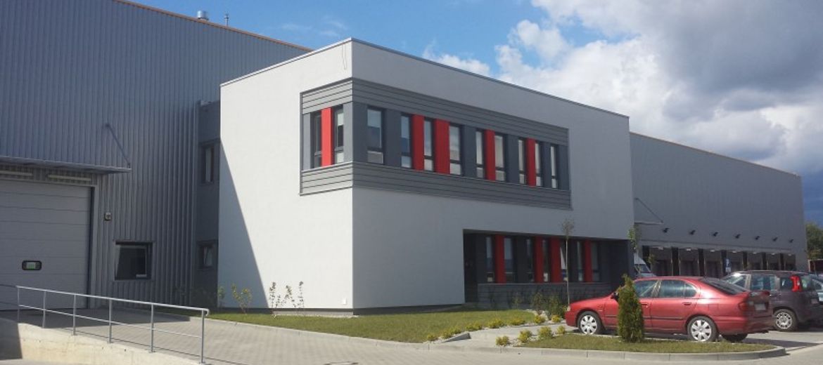 Sarantis pozostaje na dłużej